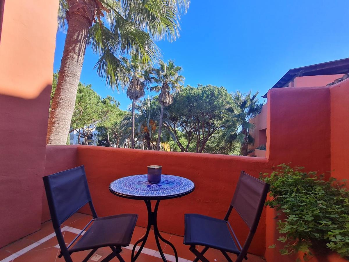 Luxury Spacious Penthouse & Garage 150m To Marbella